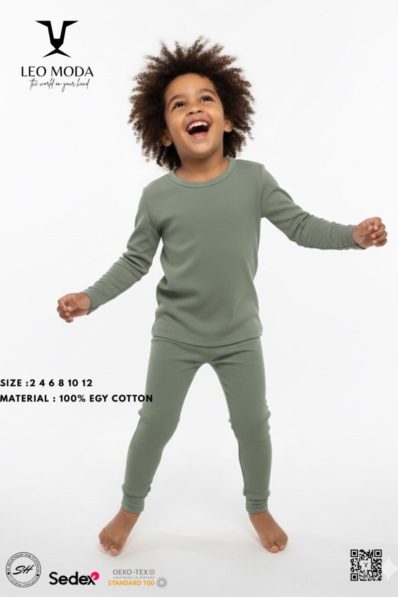 Alternative view of Boys' heaters, olive green